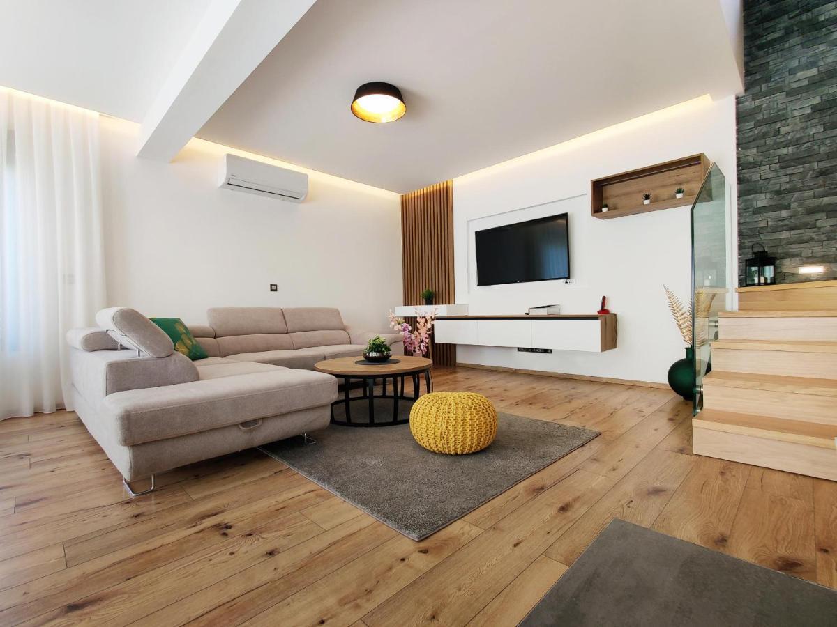 Villa Biser Gacke Sinac Bagian luar foto