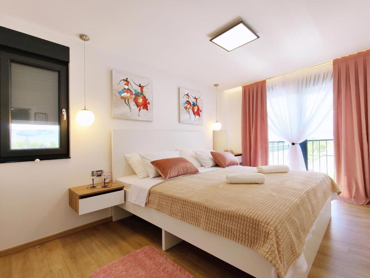 Villa Biser Gacke Sinac Bagian luar foto